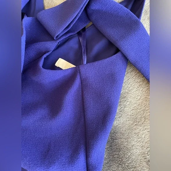 Beautiful blue dress with pockets on sides and large bows on shoulders size 4 - Picture 5 of 8